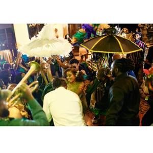 Meet your Posher, Mae